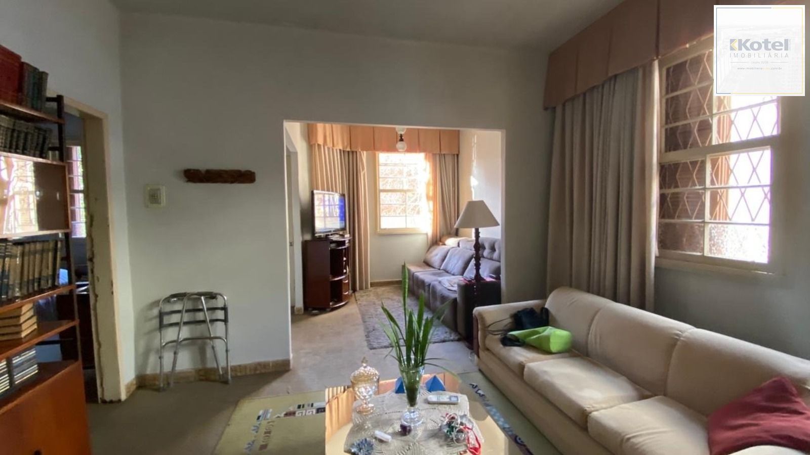 Terreno com casa no bairro Azenha- Porto Alegre/RS.