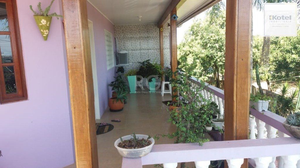 Casa para Venda - 300m², 5 dormitórios, Augusta