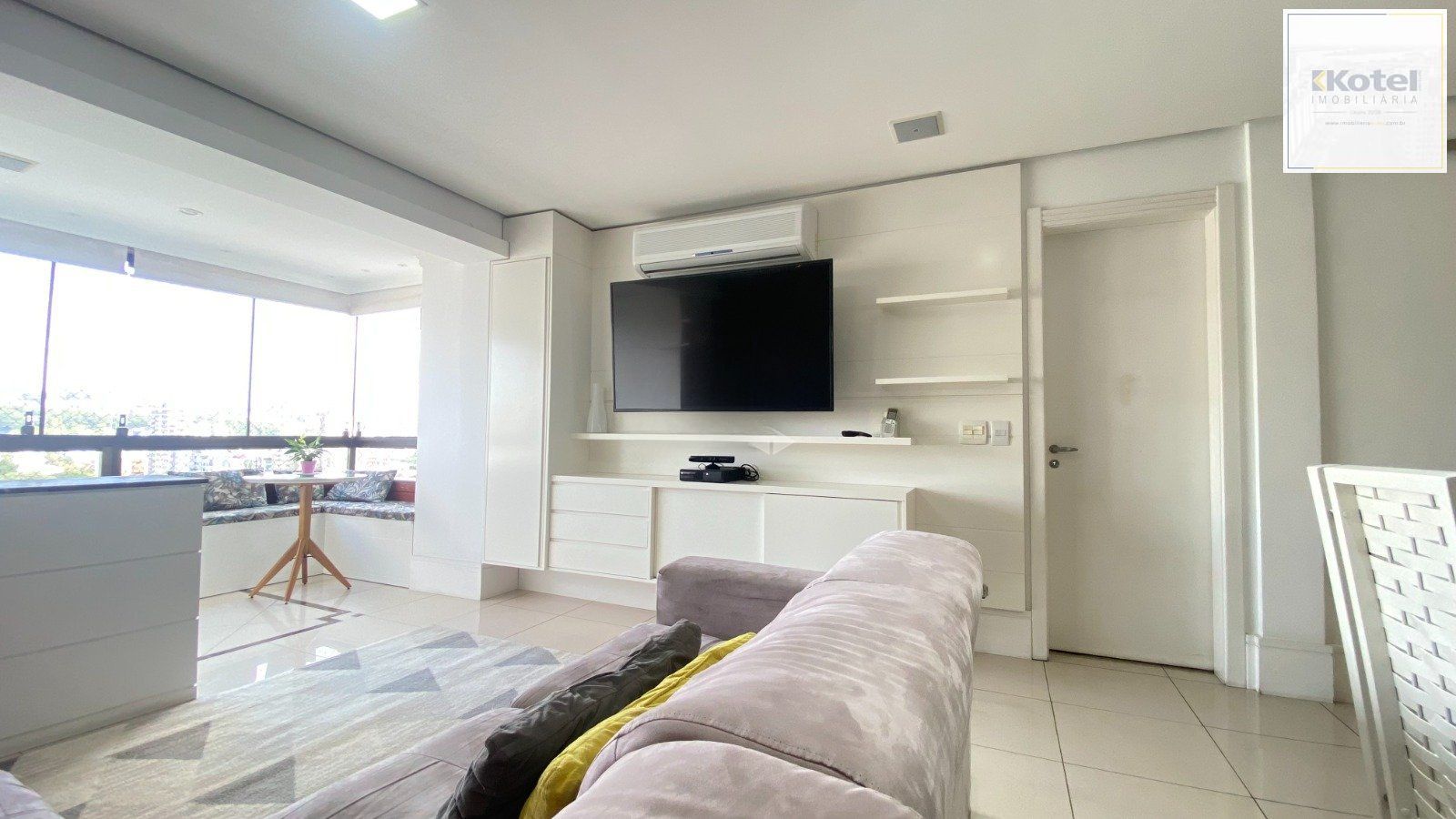 Apartamento com 3 quartos, 2 vagas e 100.7m² - Rua Botafogo - Menino Deus, Porto Alegre — foto 4