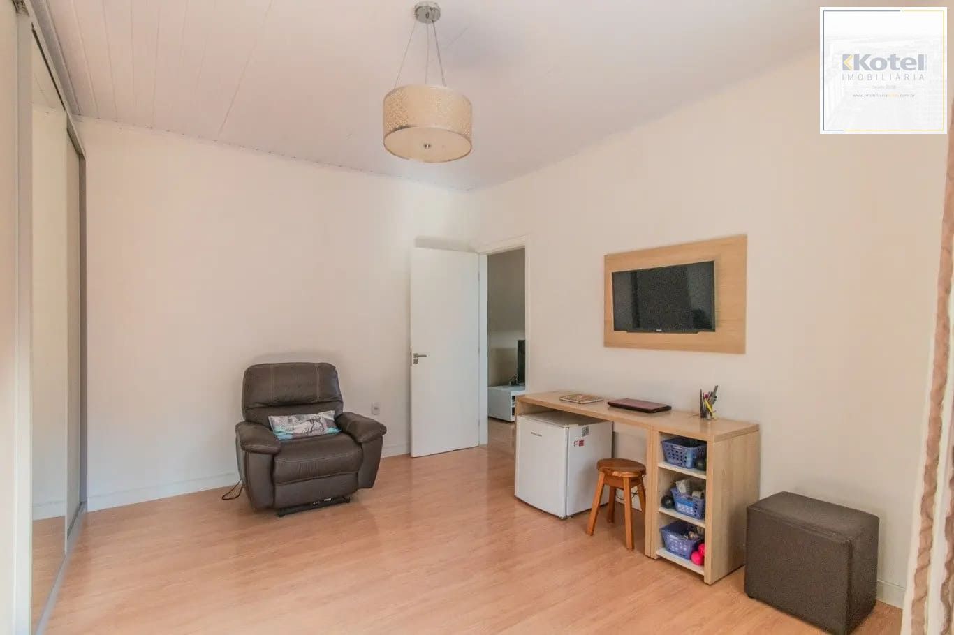 Casa de 3 dormitórios com 90m² à venda no Bairro Medianeira — foto 5