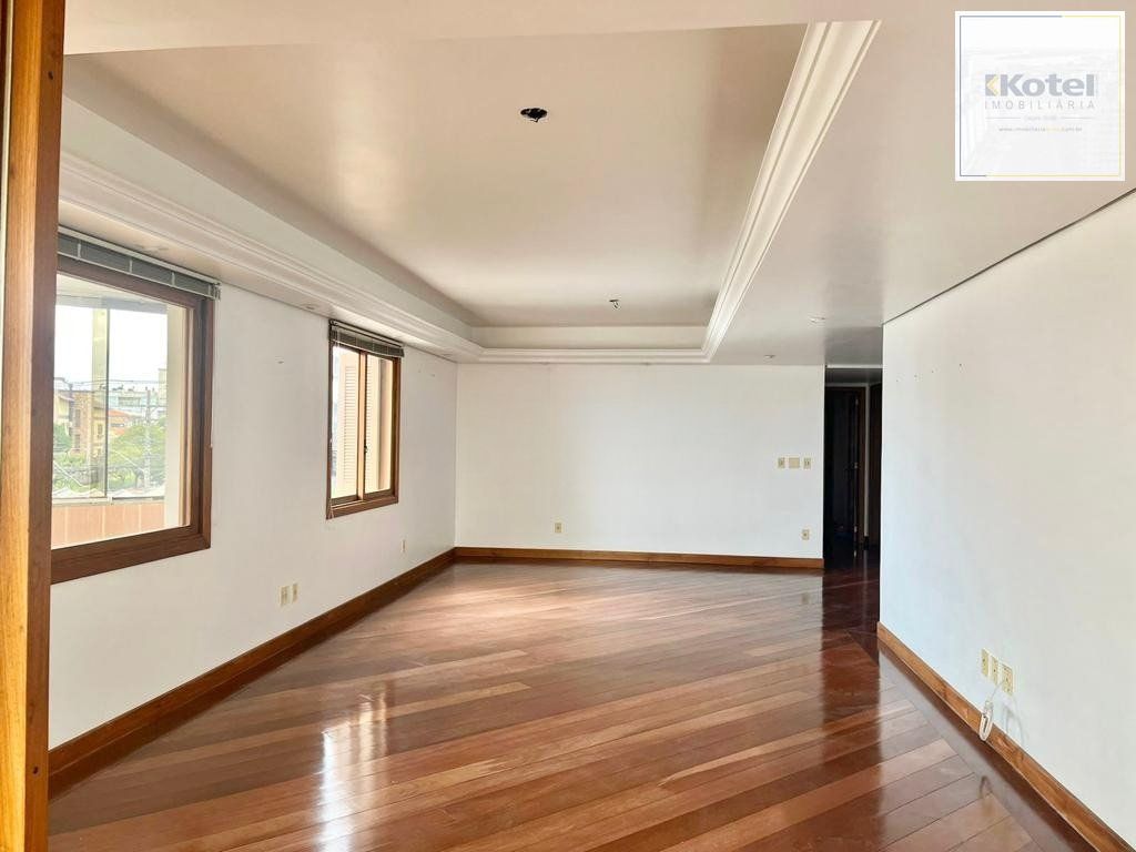 Apartamento de 4 dormitórios e 184m² à venda em Menino Deus, Porto Alegre. — foto 2
