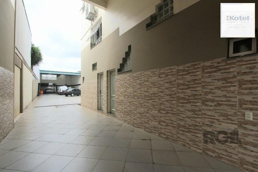 Casa 3 quartos à venda, 369m², Santa Maria Goretti - Porto Alegre