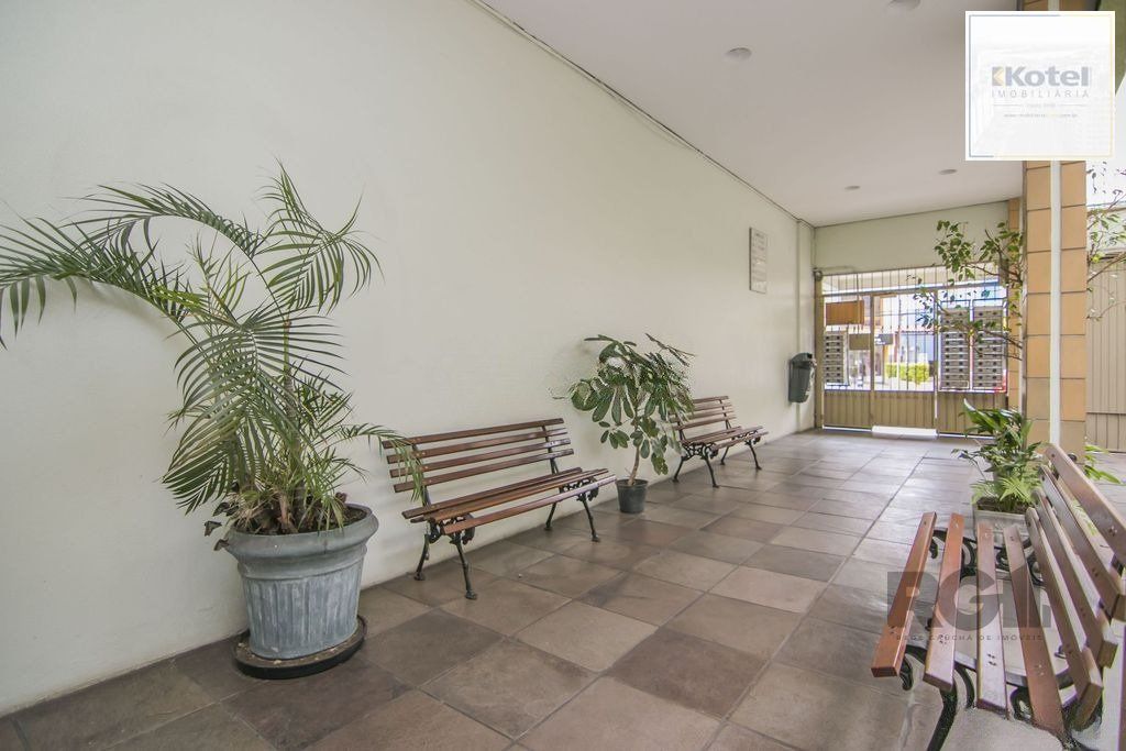 Sala comercial 64,23m², 1 banheiro no bairro Azenha — foto 3