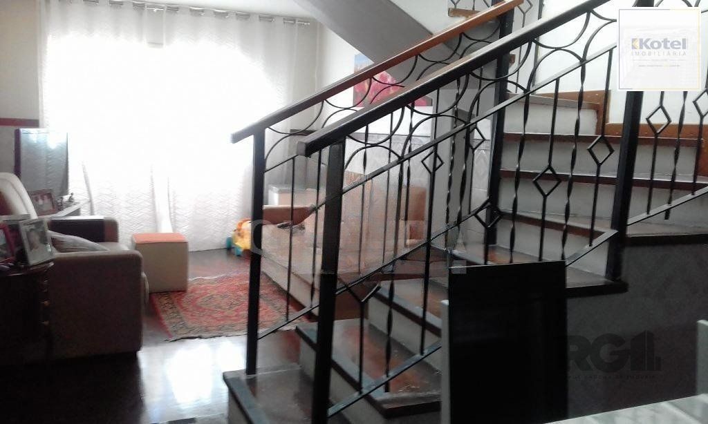 Casa 3 quartos à venda, 144m², Santa Maria Goretti - Porto Alegre