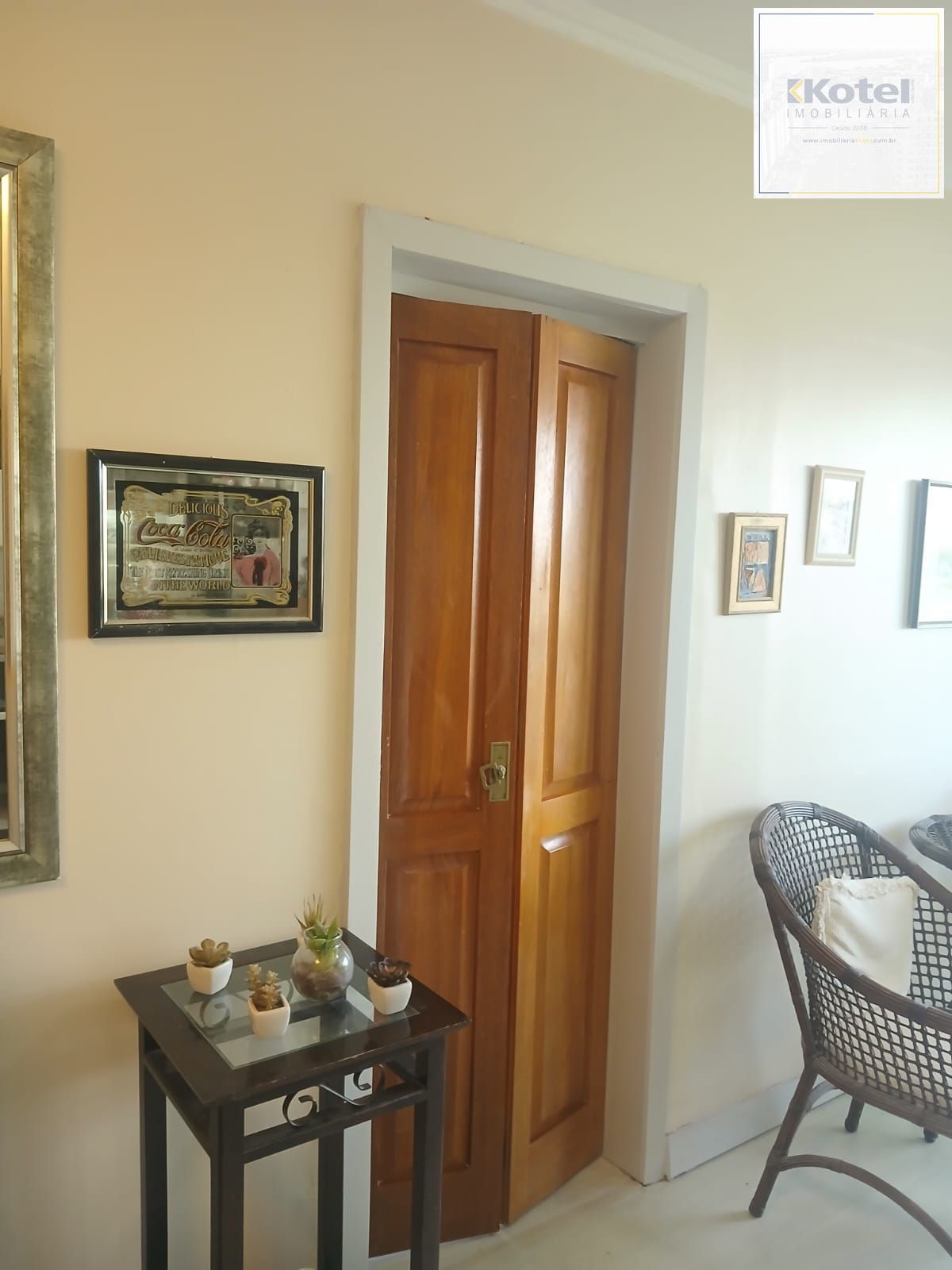 Apartamento de 2 dormitórios com vaga de garagem coberta e escriturada no Bairro Glória – Porto Alegre. — foto 2
