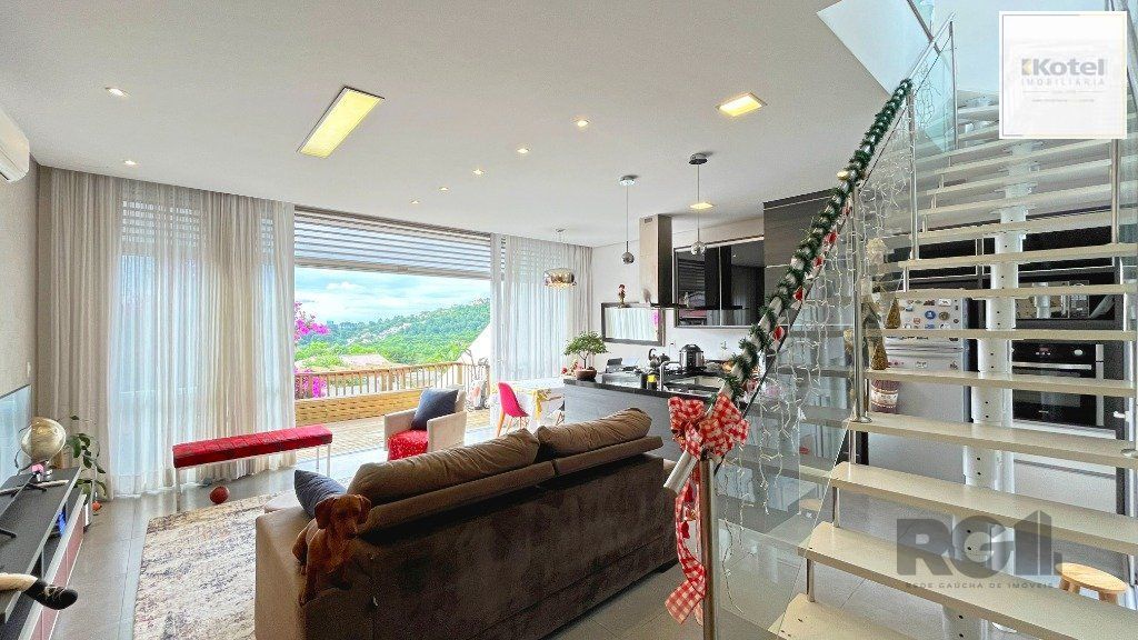 Casa 3 quartos à venda, 197m², Vila Nova - Porto Alegre
