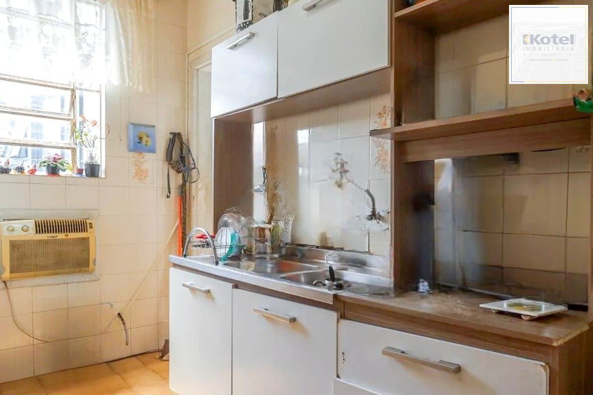 Apartamento de 2 dormitorios no bairro Petrópolis, Porto Alegre