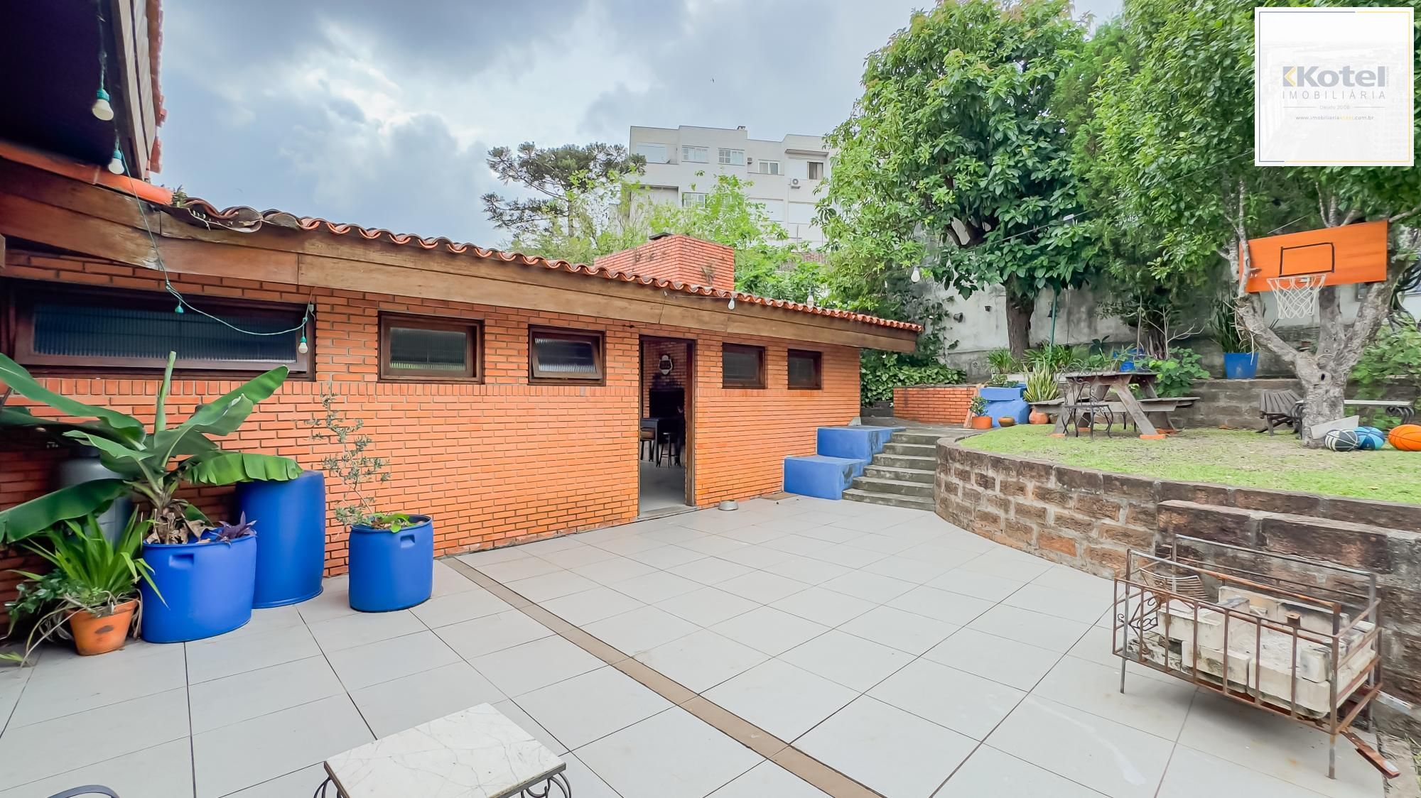 Casa com 3 quartos e 313m² à venda em Chácara das Pedras, Porto Alegre. Rua Joao Paetzel, Chácara Das Pedras, Porto Alegre — foto 3