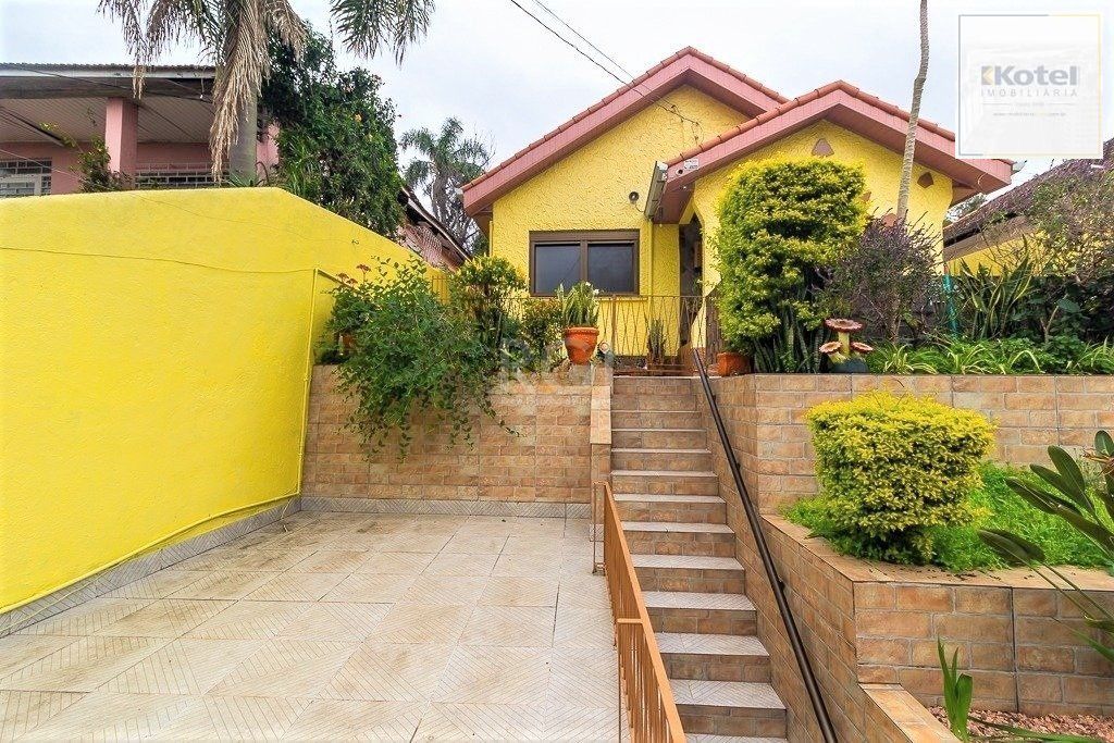 Casa para Venda - 148m², 2 dormitórios, 1 vaga - Partenon — foto 2