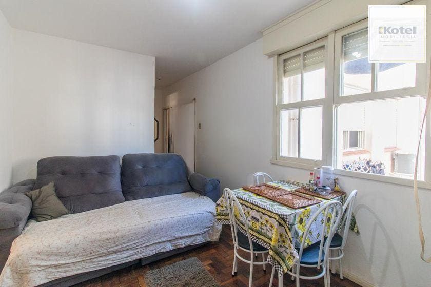 Apartamento de 3 dormitorios à venda em Bairro Santo Antônio, Porto Alegre
