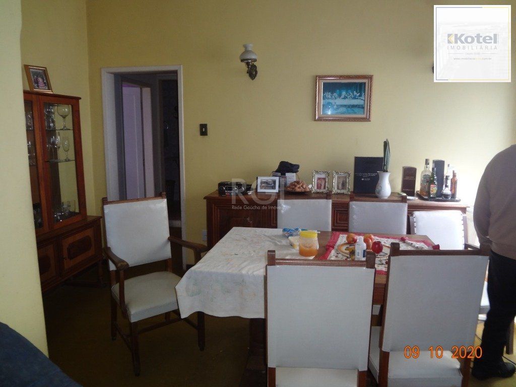 Casa para Venda - 250m², 3 dormitórios,  - Medianeira — foto 5