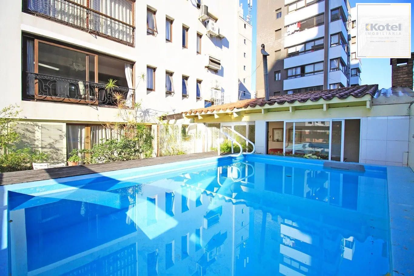 Apartamento Garden de 3 dormitórios à venda no Bairro Petrópolis. — foto 4