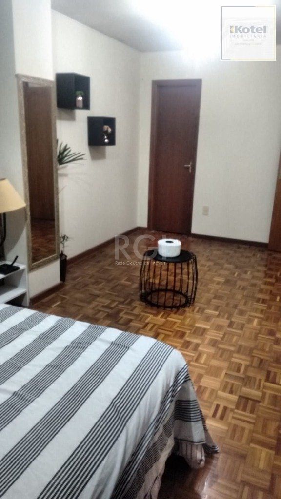 Casa Condominio para Venda - 170m², 3 dormitórios, sendo 1 suites, 2 vagas - Vila Nova