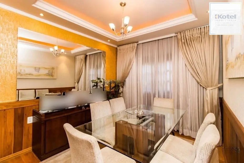 Casa com 3 dormitórios  de 278m² à venda no Bairro Jardim Itú Sabará