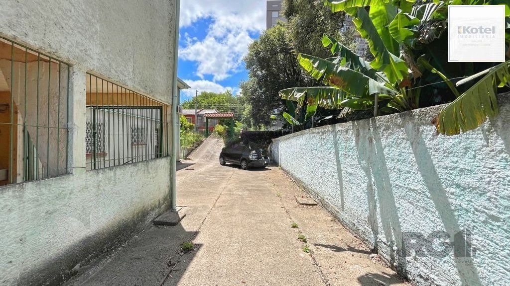 Casa 4 Dormitórios Bairro Teresópolis — foto 4