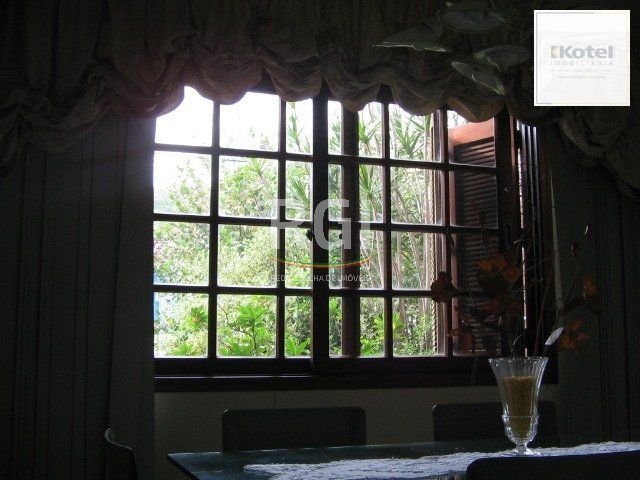 Casa para Venda - 260m², 3 dormitórios, sendo 1 suites, 7 vagas - Nonoai — foto 4