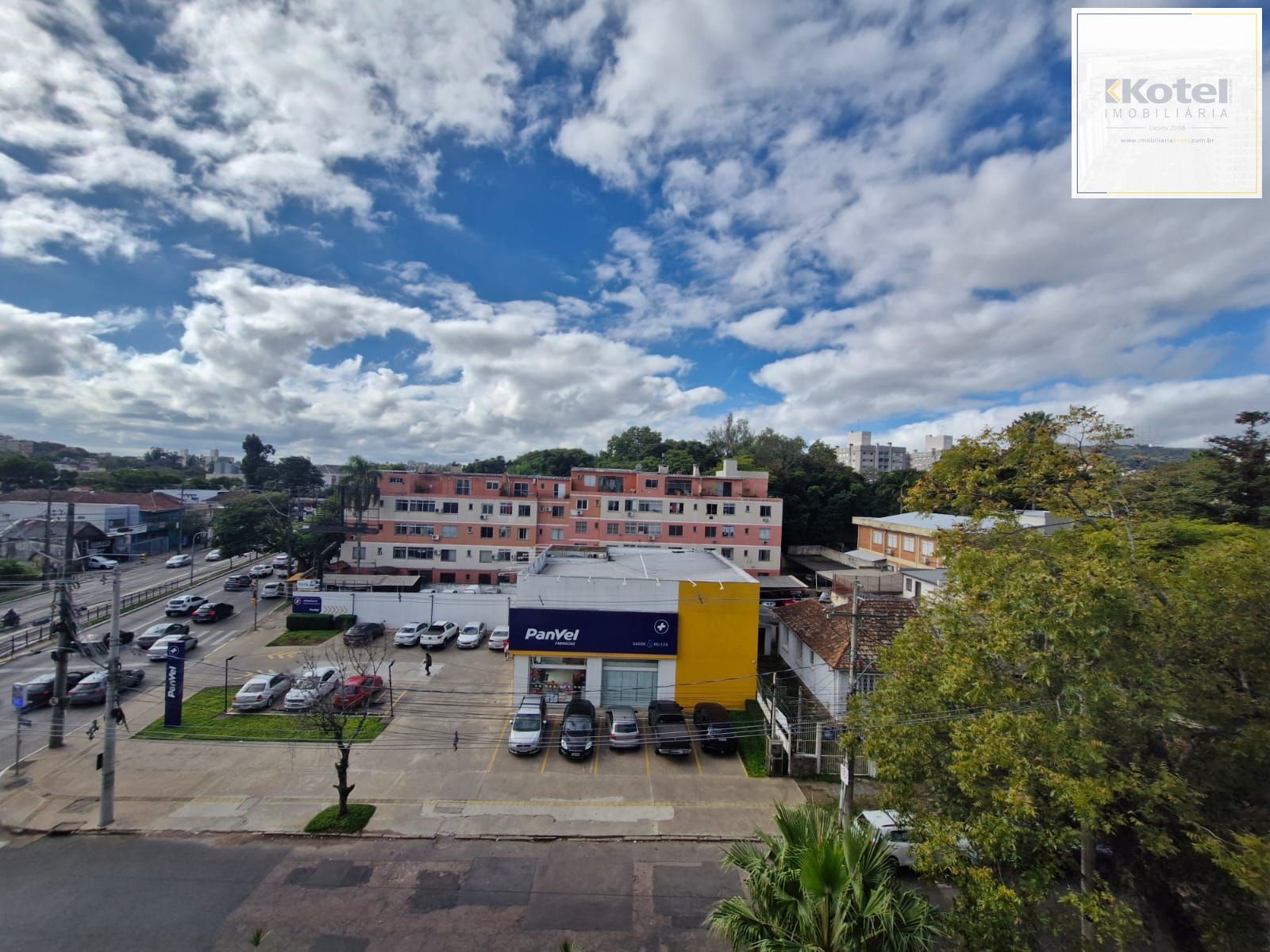 Sala comercial em prédio com elevador, no bairro Teresópolis. — foto 5
