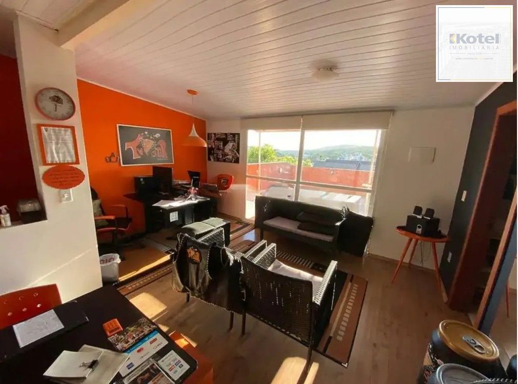 Casa 2 dormitórios à venda Rua Doutor Álvaro Furtado, Medianeira - Porto Alegre