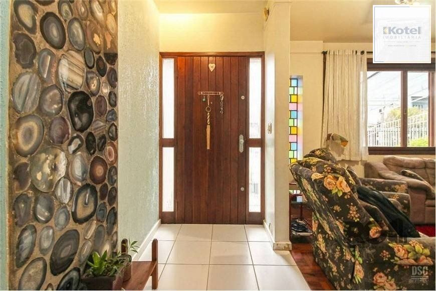 Casa de 285m² - 4 dormitórios, 4 vagas no bairro Bom Jesus — foto 4