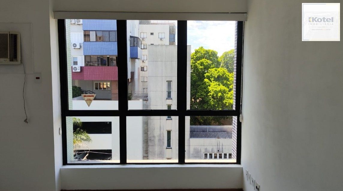 Sala Comercial com vaga coberta no Bairro Menino Deus Porto Alegre
