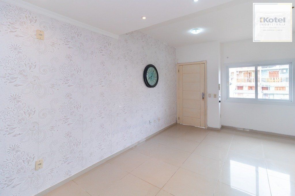 Casa de 2 dormitórios no Bairro Guarujá - Porto Alegre — foto 2