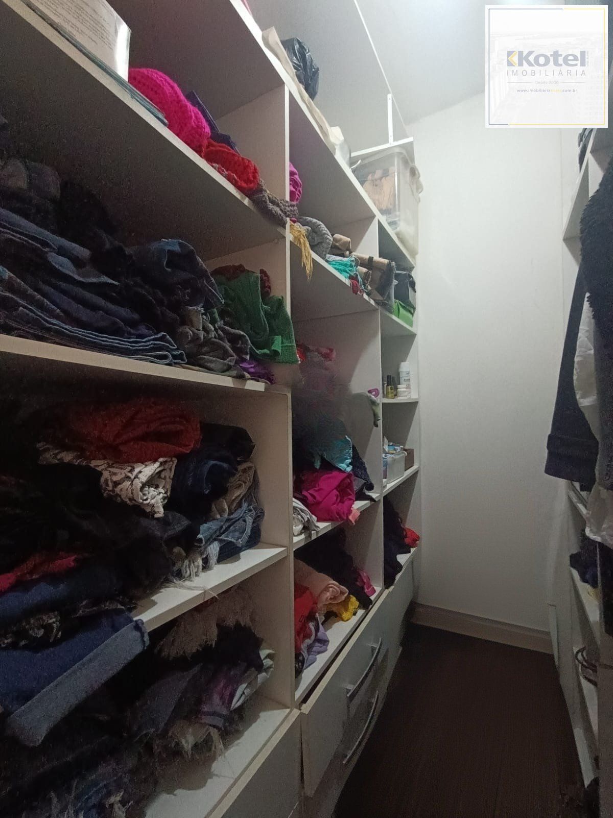 Apartamento JK de 26m² à venda no Bairro Cidade Baixa - Porto Alegre