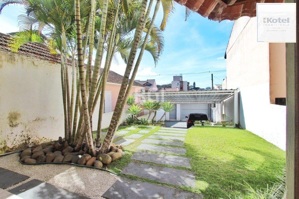 Casa para Venda - 260m², 5 dormitórios, sendo 2 suites, 4 vagas - Teresópolis — foto 5