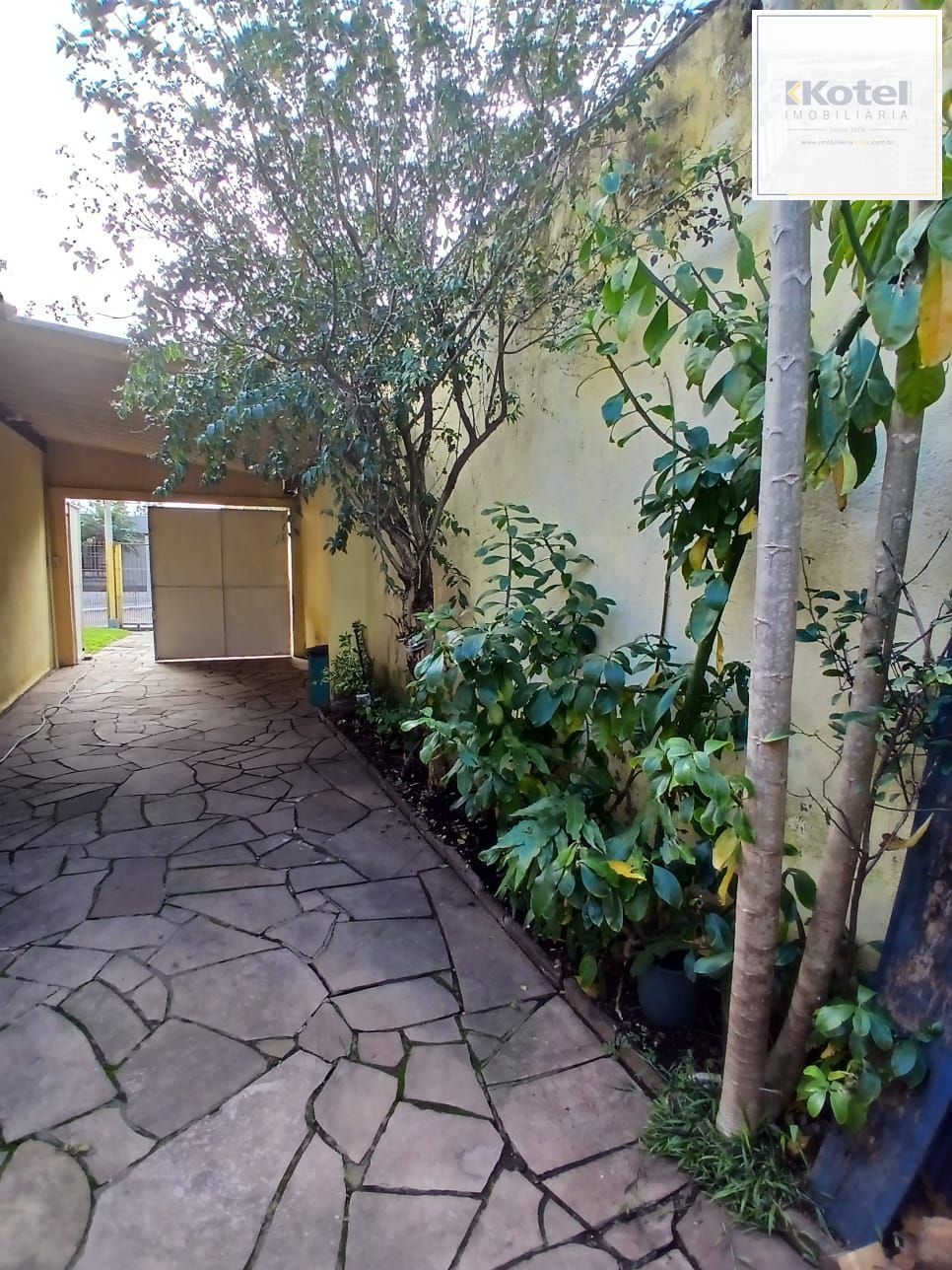 Ampla casa com patio no bairro Rubem Berta . — foto 5