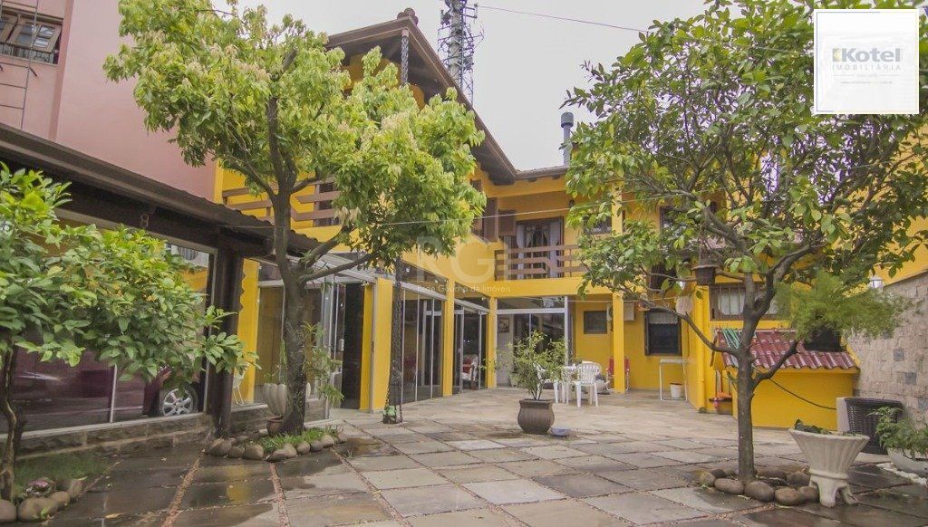 Casa para Venda - 252m², 3 dormitórios, sendo 1 suites, 3 vagas - Parque Santa Fé — foto 3