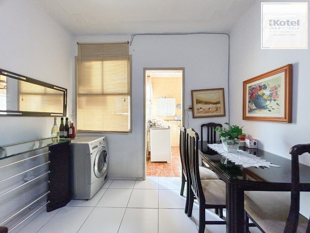 Apartamento de 2 dormitorios à venda em Santa Cecília - Porto Alegre