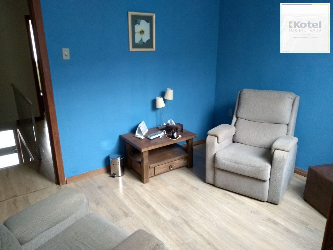 Casa para uso Residencial ou Comercial.