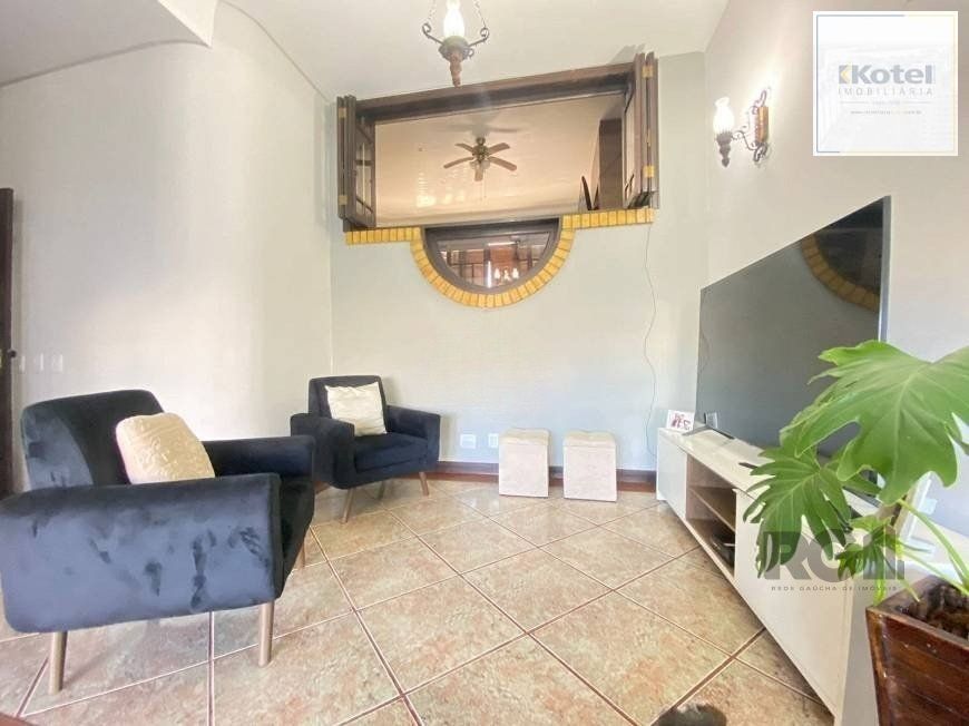 Excelente casa de 300m² com 4 dormitórios no bairro Sarandi. — foto 4