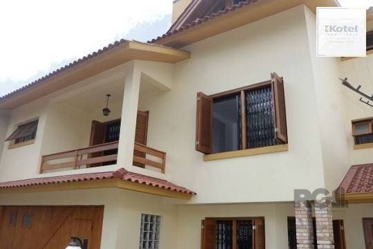 Excelente casa de 287m² com 3 dormitórios e 4 vagas. — foto 4
