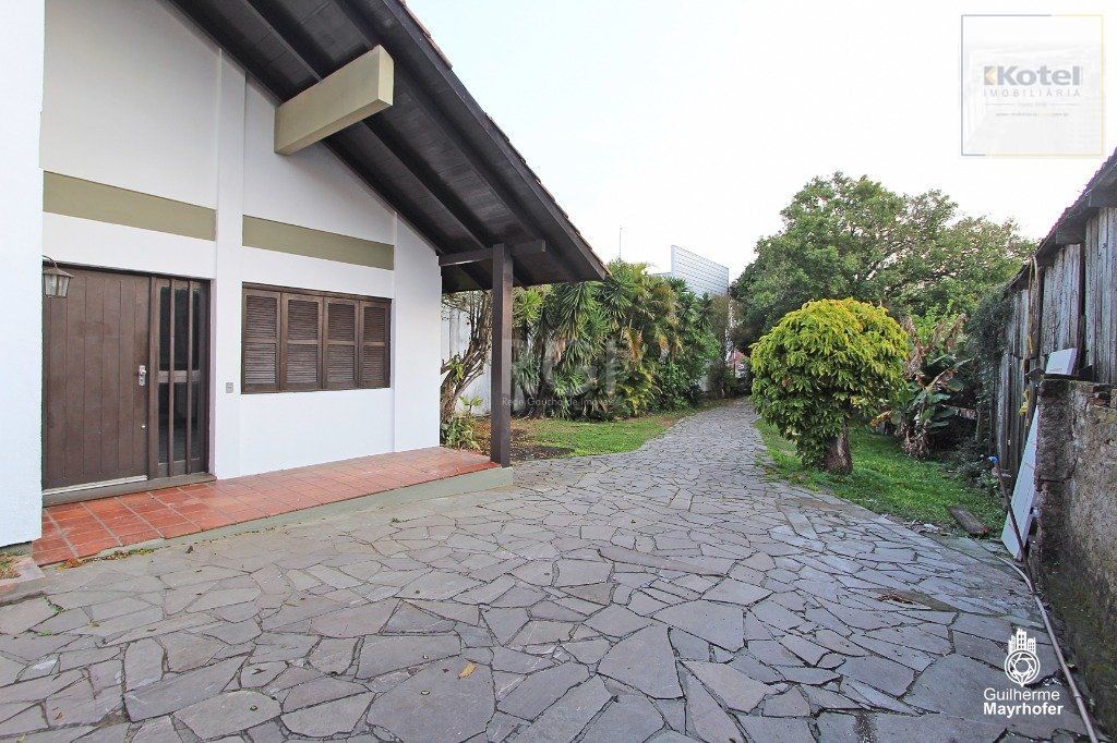 Casa para Venda - 320m², 4 dormitórios, sendo 1 suites, 3 vagas - Cavalhada — foto 2