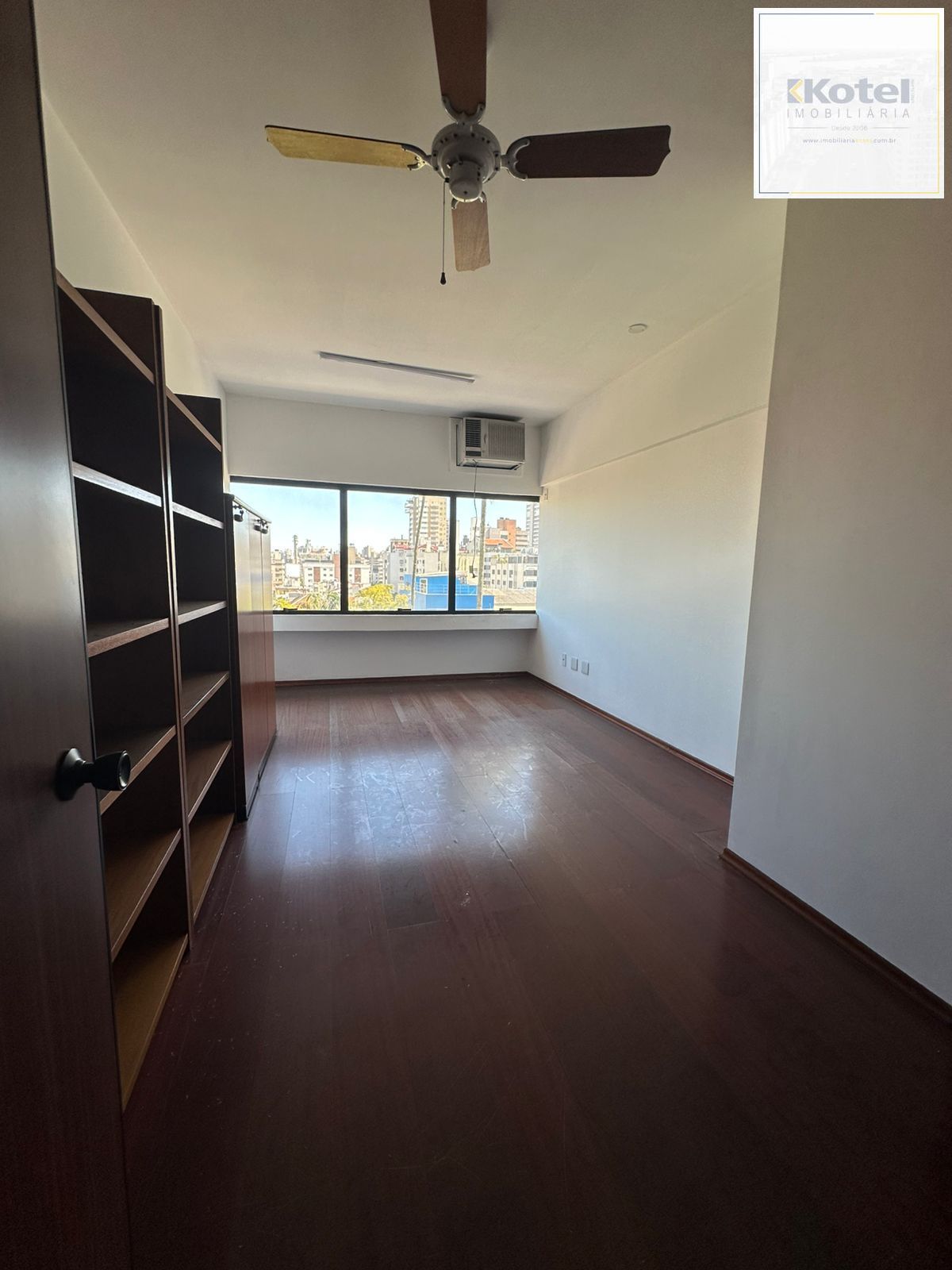Sala Comercial no bairro Petrópolis em Porto Alegre para Alugar — foto 2