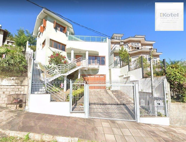 Casa para Venda - 279m², 3 dormitórios, sendo 1 suites, 4 vagas - Teresópolis — foto 2