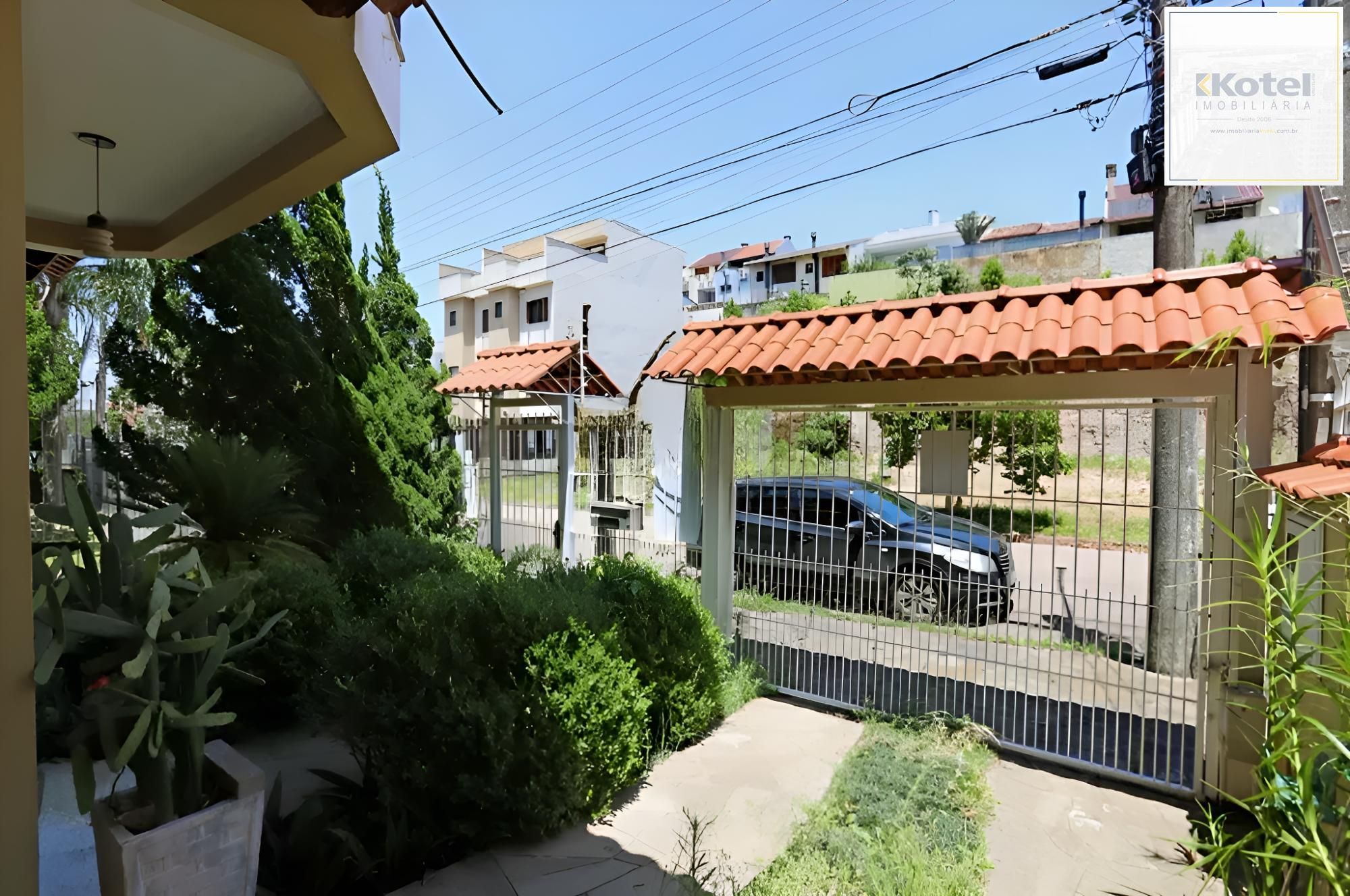 Casa de 3 dormitórios com 205m² à Venda no Bairro Hípica — foto 2