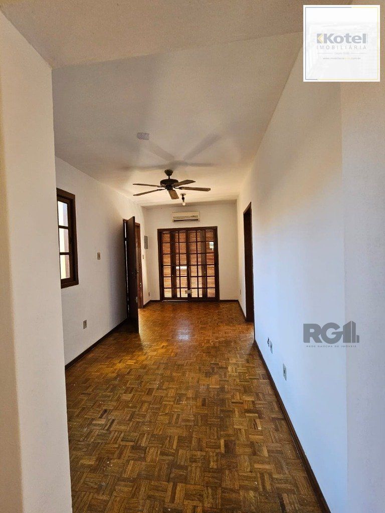 Casa para Venda - 248.56m², 5 dormitórios, 2 vagas - Teresópolis — foto 3