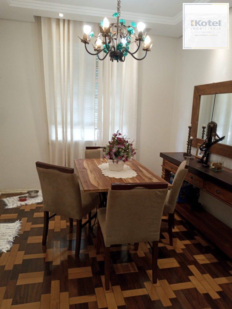 Casa para Venda - 384m², 3 dormitórios, sendo 1 suites, 3 vagas - Teresópolis — foto 3