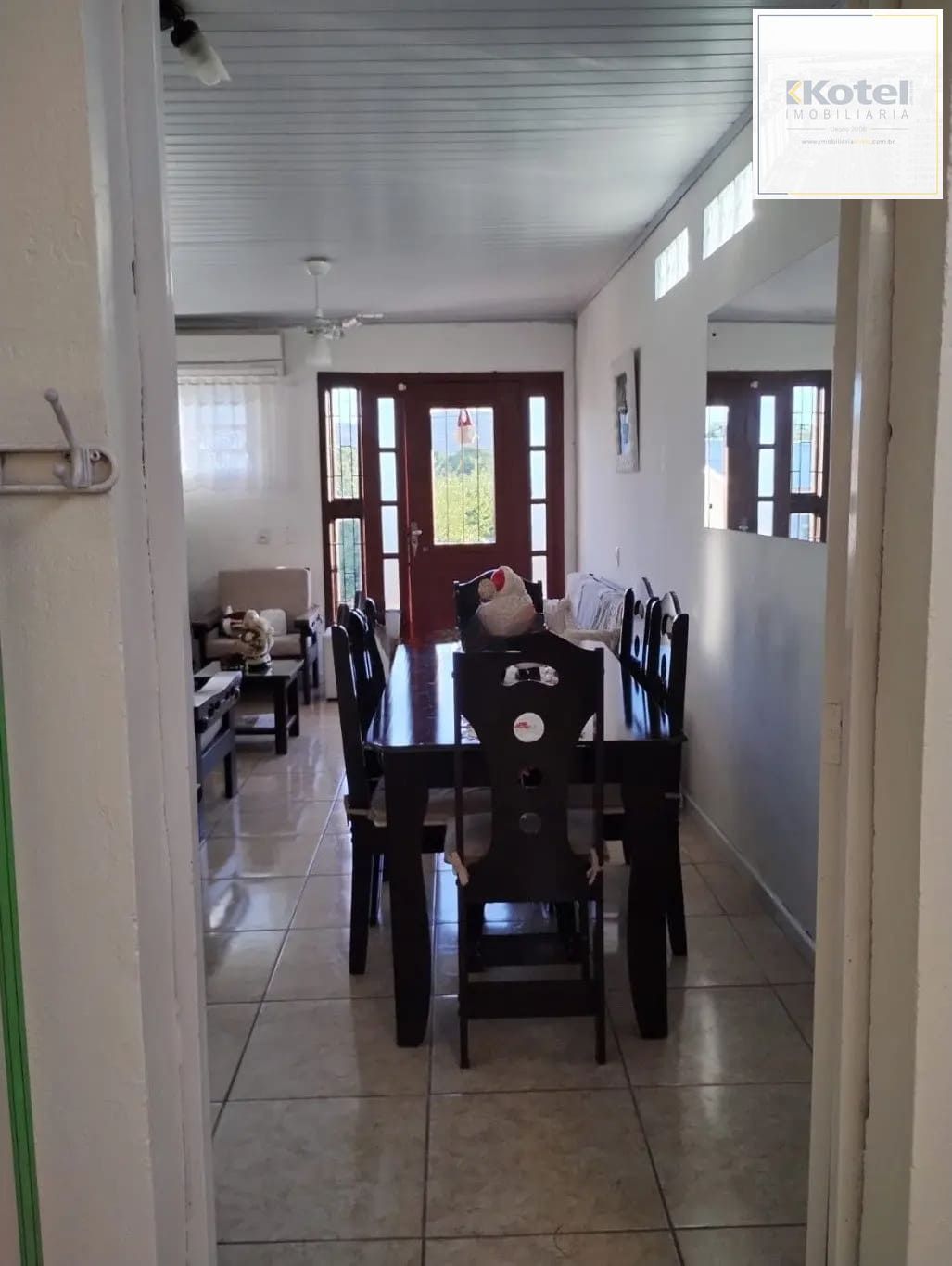 Casa de 3 dormitórios e 111m² à venda em Jardim Botânico, Porto Alegre. — foto 4