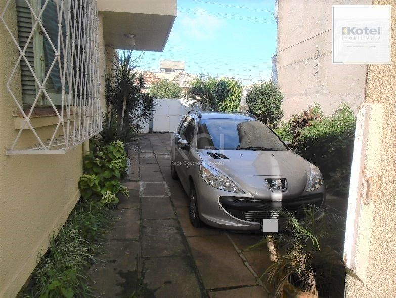 Casa para Venda - 159m², 3 dormitórios, 3 vagas - Menino Deus