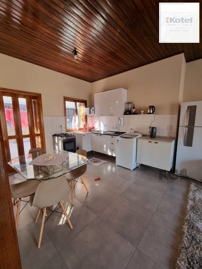 Casa com 3 dormitórios no bairro Sarandi — foto 3