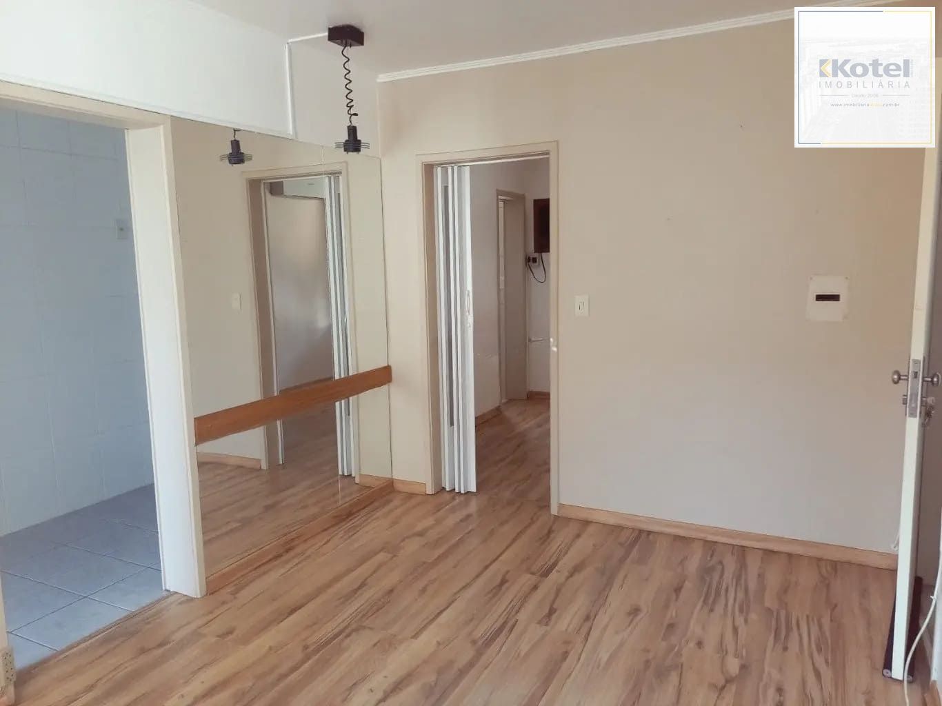 Apartamento com 1 dormitório e 38m² à venda no Bairro Cidade Baixa — foto 2