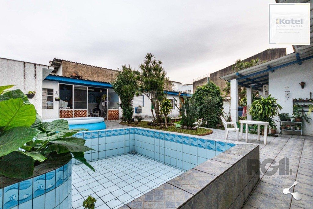 Casa para Venda - 240m², 3 dormitórios, sendo 1 suites, 3 vagas - Cristal — foto 2