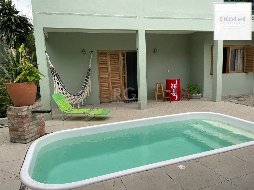 Casa para Venda - 260m², 3 dormitórios, sendo 2 suites, 2 vagas - Nonoai — foto 2