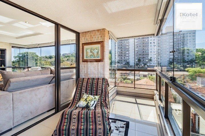 Cobertura para Venda - 350m², 3 dormitórios, sendo 1 suites, 2 vagas - Teresópolis — foto 3