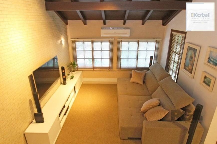 Casa 245m² - 3 dormitórios, 4 vagas no bairro Cavalhada — foto 3
