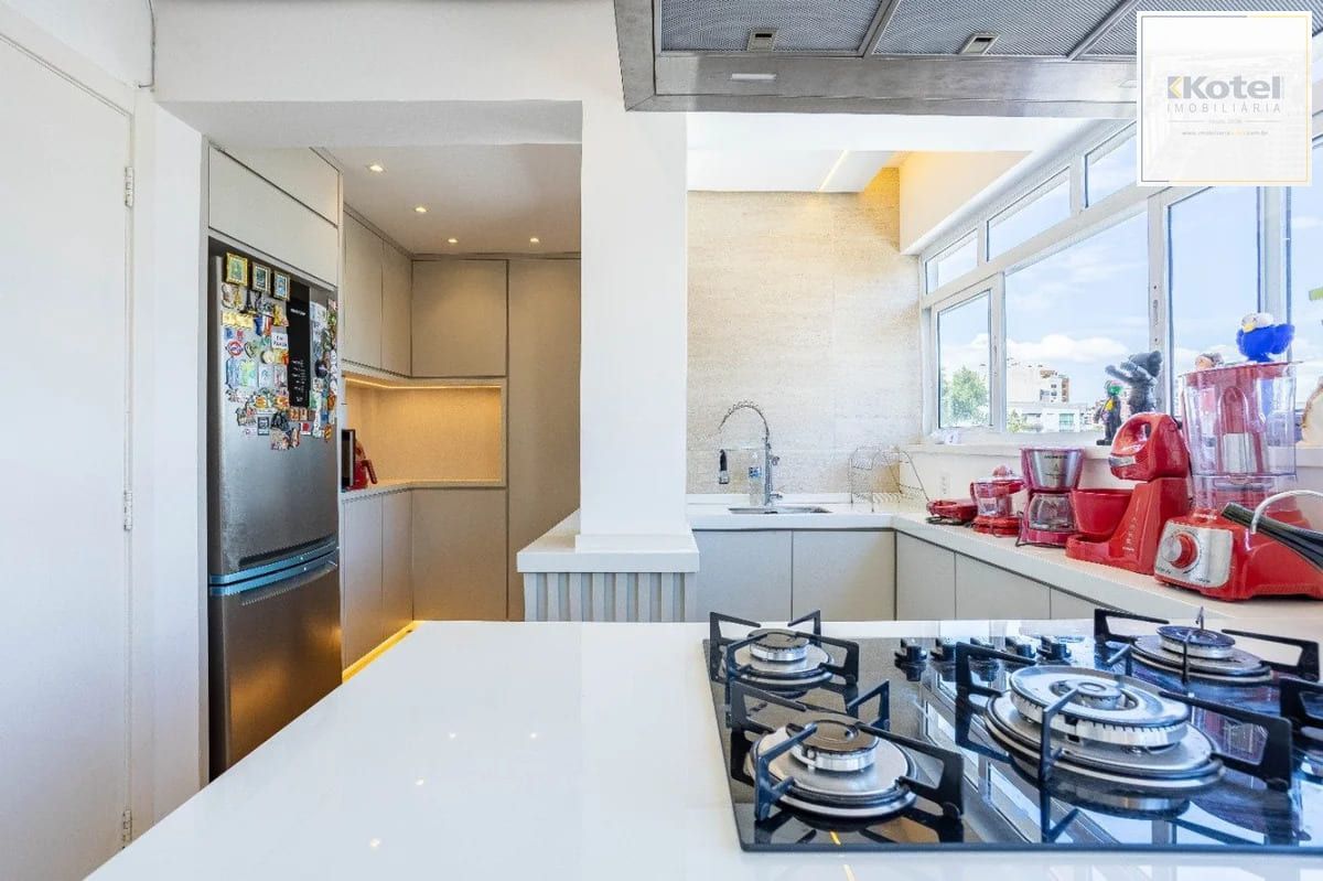 Apartamento de 3 dormitorios, à venda em Petrópolis, Porto Alegre. — foto 3
