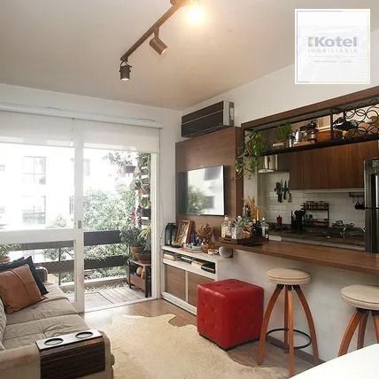 Apartamento de 02 dormitorios no bairro Santana