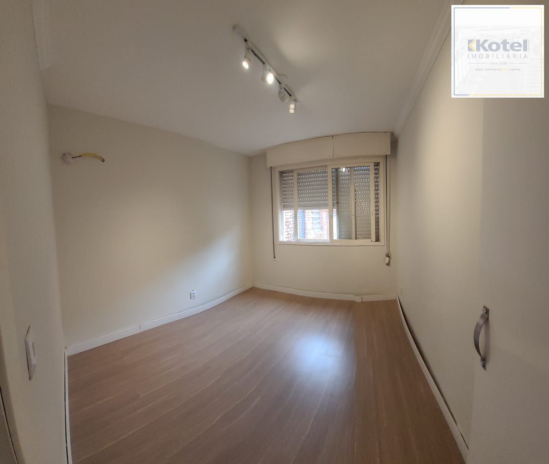 Aparatamento Garden, térreo, 2 dormitórios com 2 vagas no Bairro São João. — foto 3